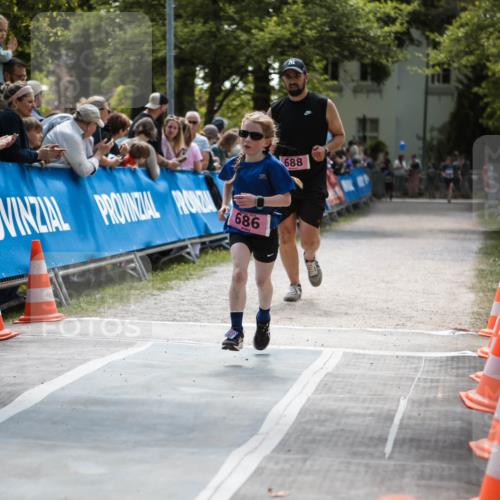 09.05.2026 - Störlauf H.Heesch http://msf.ph/oto/9672670 09.05.2026 13:55:18 Ziel 686, 688 meine-sportfotos.de