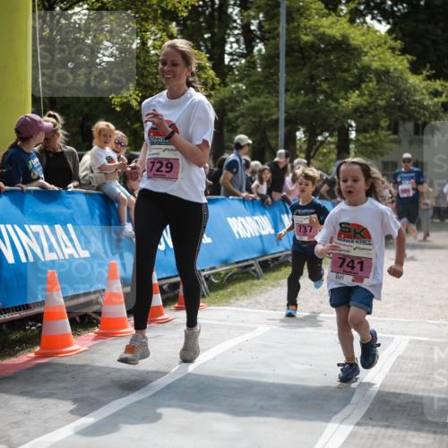 09.05.2026 - Störlauf H.Heesch http://msf.ph/oto/9672925 09.05.2026 13:59:36 Ziel 729, 737, 741 meine-sportfotos.de
