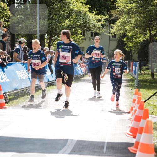 09.05.2026 - Störlauf H.Heesch http://msf.ph/oto/9672974 09.05.2026 14:00:18 Ziel 652, 653, 753 meine-sportfotos.de