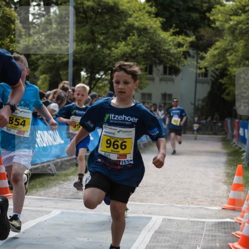 09.05.2026 - Störlauf H.Heesch http://msf.ph/oto/9673227 09.05.2026 14:09:56 Ziel 854, 99, 2026, 966 meine-sportfotos.de