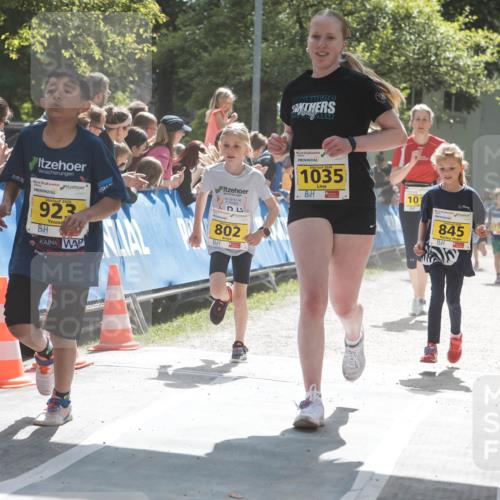 09.05.2026 - Störlauf H.Heesch http://msf.ph/oto/9673413 09.05.2026 14:12:31 Ziel 923, 12, 802, 1035, 101, 845, 50, 4 meine-sportfotos.de