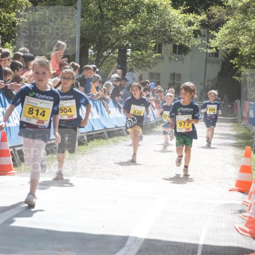 09.05.2026 - Störlauf H.Heesch http://msf.ph/oto/9673422 09.05.2026 14:12:35 Ziel 814, 904, 804, 840, 975 meine-sportfotos.de