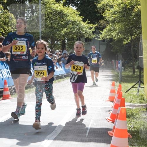 09.05.2026 - Störlauf H.Heesch http://msf.ph/oto/9673482 09.05.2026 14:13:16 Ziel 808, 805, 809, 824, 915 meine-sportfotos.de