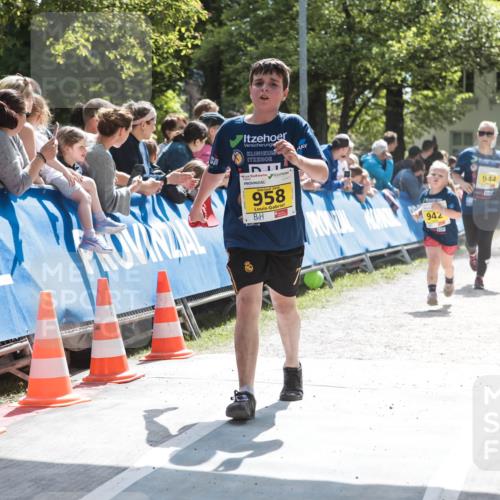 09.05.2026 - Störlauf H.Heesch http://msf.ph/oto/9673593 09.05.2026 14:14:33 Ziel 958, 942, 944 meine-sportfotos.de