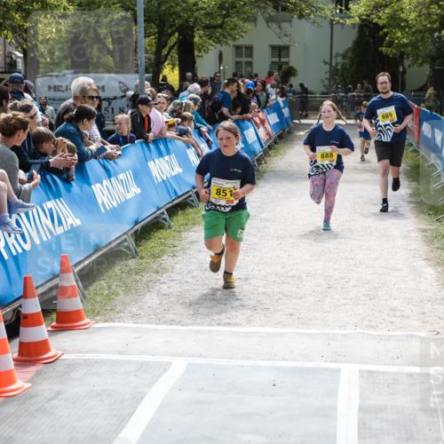 09.05.2026 - Störlauf H.Heesch http://msf.ph/oto/9673727 09.05.2026 14:16:35 Ziel 851, 888, 889 meine-sportfotos.de