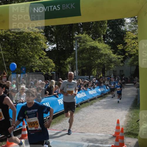09.05.2026 - Störlauf H.Heesch http://msf.ph/oto/9675583 09.05.2026 15:28:48 Ziel 1992, 1995, 2442, 98 meine-sportfotos.de