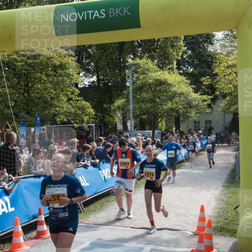 09.05.2026 - Störlauf H.Heesch http://msf.ph/oto/9675965 09.05.2026 15:34:05 Ziel 330, 38, 2107, 2474, 2102, 09 meine-sportfotos.de