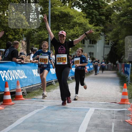 09.05.2026 - Störlauf H.Heesch http://msf.ph/oto/9676731 09.05.2026 15:45:41 Ziel 2282, 2284, 1285 meine-sportfotos.de