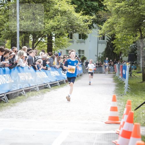 09.05.2026 - Störlauf H.Heesch http://msf.ph/oto/9677454 09.05.2026 15:21:28 Ziel 1998, 244 meine-sportfotos.de