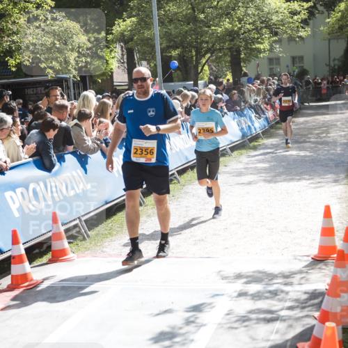 09.05.2026 - Störlauf H.Heesch http://msf.ph/oto/9677902 09.05.2026 15:25:44 Ziel 2356, 2395, 2010, 2010 meine-sportfotos.de