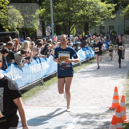 09.05.2026 - Störlauf H.Heesch http://msf.ph/oto/9678058 09.05.2026 15:26:47 Ziel 2070, 209, 1983, 1986 meine-sportfotos.de