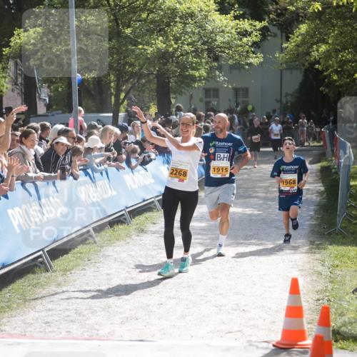 09.05.2026 - Störlauf H.Heesch http://msf.ph/oto/9678083 09.05.2026 15:26:56 Ziel 2268, 1915, 1968 meine-sportfotos.de