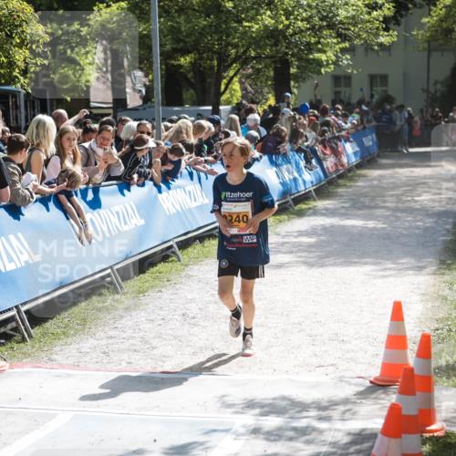 09.05.2026 - Störlauf H.Heesch http://msf.ph/oto/9678194 09.05.2026 15:27:34 Ziel 240 meine-sportfotos.de