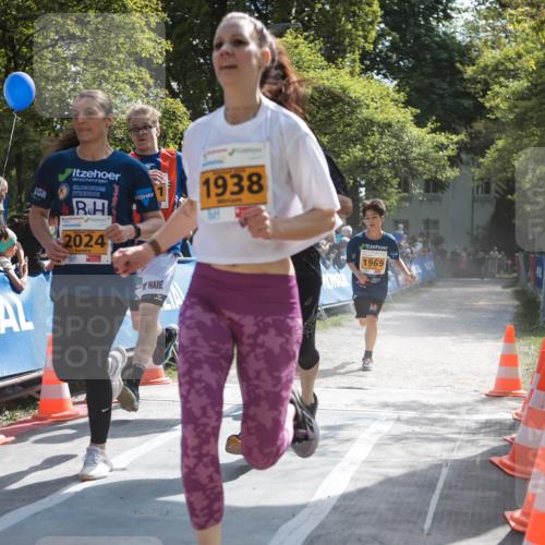09.05.2026 - Störlauf H.Heesch http://msf.ph/oto/9678442 09.05.2026 15:29:02 Ziel 2024, 1938, 1969 meine-sportfotos.de