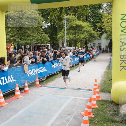 09.05.2026 - Störlauf H.Heesch http://msf.ph/oto/9681131 09.05.2026 18:40:40 Ziel 4561 meine-sportfotos.de