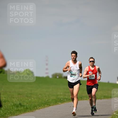10.05.2026 - 8. Wedeler Halbmarathon Dr. Thomas Lammeyer http://msf.ph/oto/9691106 10.05.2026 11:11:51 Laufen 2083, 2246 meine-sportfotos.de