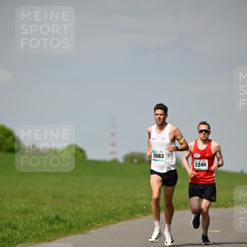 10.05.2026 - 8. Wedeler Halbmarathon Dr. Thomas Lammeyer http://msf.ph/oto/9691110 10.05.2026 11:11:51 Laufen 2083, 2246 meine-sportfotos.de