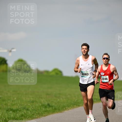 10.05.2026 - 8. Wedeler Halbmarathon Dr. Thomas Lammeyer http://msf.ph/oto/9691129 10.05.2026 11:11:53 Laufen 2083, 2246 meine-sportfotos.de