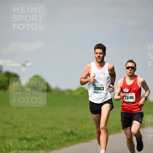 10.05.2026 - 8. Wedeler Halbmarathon Dr. Thomas Lammeyer http://msf.ph/oto/9691142 10.05.2026 11:11:53 Laufen 2083, 2246 meine-sportfotos.de