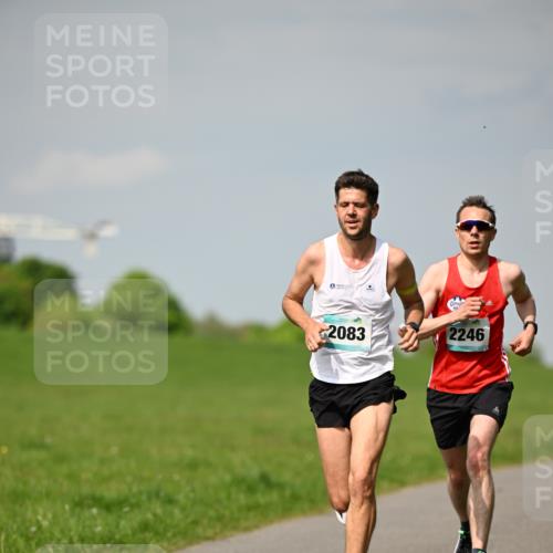 10.05.2026 - 8. Wedeler Halbmarathon Dr. Thomas Lammeyer http://msf.ph/oto/9691145 10.05.2026 11:11:53 Laufen 2083, 2246 meine-sportfotos.de
