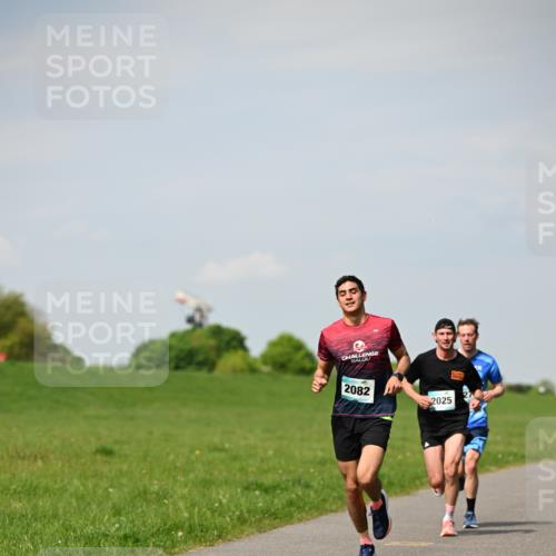 10.05.2026 - 8. Wedeler Halbmarathon Dr. Thomas Lammeyer http://msf.ph/oto/9691377 10.05.2026 11:13:08 Laufen 2082, 2025 meine-sportfotos.de