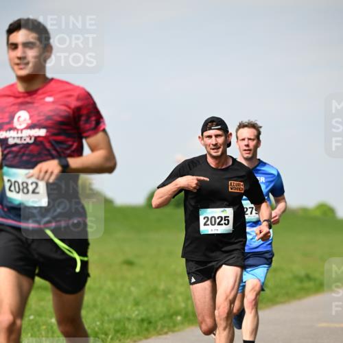 10.05.2026 - 8. Wedeler Halbmarathon Dr. Thomas Lammeyer http://msf.ph/oto/9691409 10.05.2026 11:13:11 Laufen 2082, 2025, 119 meine-sportfotos.de