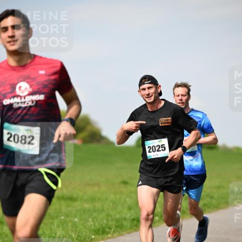 10.05.2026 - 8. Wedeler Halbmarathon Dr. Thomas Lammeyer http://msf.ph/oto/9691414 10.05.2026 11:13:11 Laufen 2082, 2025, 119 meine-sportfotos.de