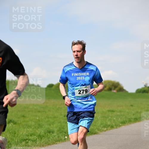 10.05.2026 - 8. Wedeler Halbmarathon Dr. Thomas Lammeyer http://msf.ph/oto/9691436 10.05.2026 11:13:12 Laufen 2023, 279 meine-sportfotos.de