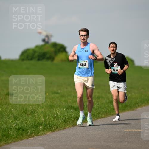 10.05.2026 - 8. Wedeler Halbmarathon Dr. Thomas Lammeyer http://msf.ph/oto/9691756 10.05.2026 11:14:15 Laufen 863, 837, 2236 meine-sportfotos.de
