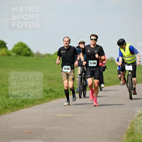 10.05.2026 - 8. Wedeler Halbmarathon Dr. Thomas Lammeyer http://msf.ph/oto/9691774 10.05.2026 11:14:18 Laufen 2236, 2198 meine-sportfotos.de