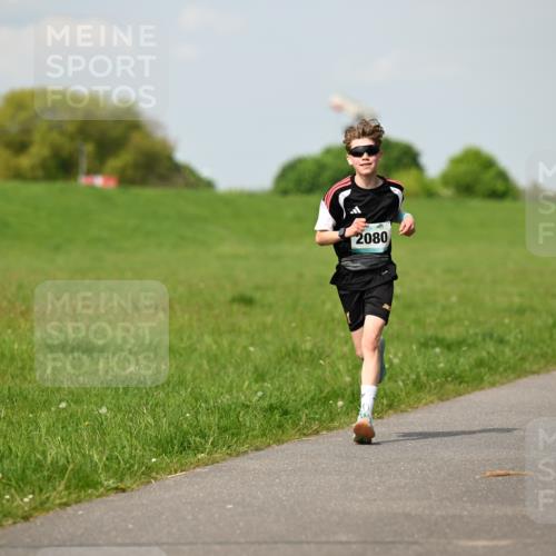 10.05.2026 - 8. Wedeler Halbmarathon Dr. Thomas Lammeyer http://msf.ph/oto/9691931 10.05.2026 11:14:39 Laufen 2080 meine-sportfotos.de