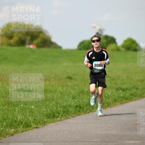10.05.2026 - 8. Wedeler Halbmarathon Dr. Thomas Lammeyer http://msf.ph/oto/9691934 10.05.2026 11:14:39 Laufen 2080 meine-sportfotos.de