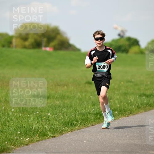10.05.2026 - 8. Wedeler Halbmarathon Dr. Thomas Lammeyer http://msf.ph/oto/9691941 10.05.2026 11:14:39 Laufen 2080 meine-sportfotos.de