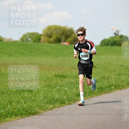 10.05.2026 - 8. Wedeler Halbmarathon Dr. Thomas Lammeyer http://msf.ph/oto/9691952 10.05.2026 11:14:40 Laufen 2080 meine-sportfotos.de