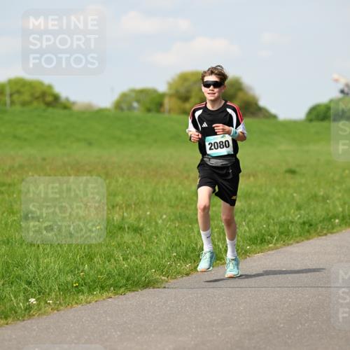 10.05.2026 - 8. Wedeler Halbmarathon Dr. Thomas Lammeyer http://msf.ph/oto/9691963 10.05.2026 11:14:40 Laufen 2080 meine-sportfotos.de