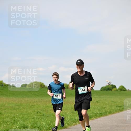 10.05.2026 - 8. Wedeler Halbmarathon Dr. Thomas Lammeyer http://msf.ph/oto/9692074 10.05.2026 11:14:56 Laufen 551, 144 meine-sportfotos.de