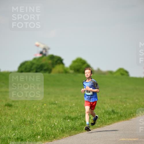10.05.2026 - 8. Wedeler Halbmarathon Dr. Thomas Lammeyer http://msf.ph/oto/9692077 10.05.2026 11:14:59 Laufen 552 meine-sportfotos.de