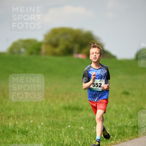 10.05.2026 - 8. Wedeler Halbmarathon Dr. Thomas Lammeyer http://msf.ph/oto/9692133 10.05.2026 11:15:02 Laufen 552 meine-sportfotos.de