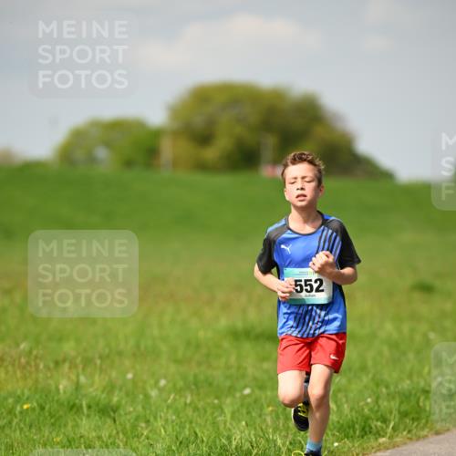 10.05.2026 - 8. Wedeler Halbmarathon Dr. Thomas Lammeyer http://msf.ph/oto/9692135 10.05.2026 11:15:02 Laufen 552 meine-sportfotos.de