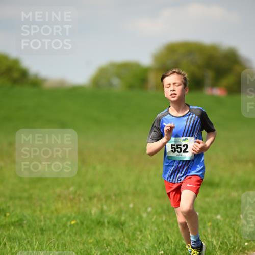 10.05.2026 - 8. Wedeler Halbmarathon Dr. Thomas Lammeyer http://msf.ph/oto/9692142 10.05.2026 11:15:03 Laufen 552 meine-sportfotos.de