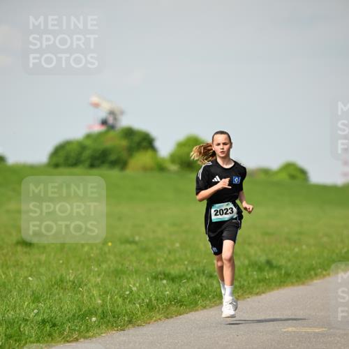 10.05.2026 - 8. Wedeler Halbmarathon Dr. Thomas Lammeyer http://msf.ph/oto/9692262 10.05.2026 11:15:27 Laufen 2023 meine-sportfotos.de