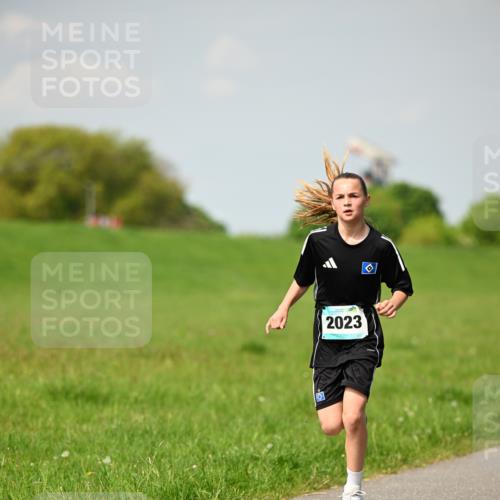 10.05.2026 - 8. Wedeler Halbmarathon Dr. Thomas Lammeyer http://msf.ph/oto/9692288 10.05.2026 11:15:28 Laufen 2023 meine-sportfotos.de