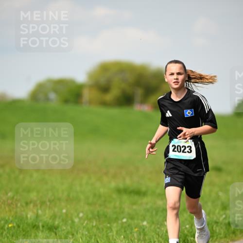 10.05.2026 - 8. Wedeler Halbmarathon Dr. Thomas Lammeyer http://msf.ph/oto/9692304 10.05.2026 11:15:29 Laufen 2023 meine-sportfotos.de