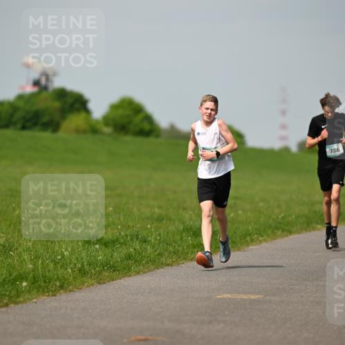 10.05.2026 - 8. Wedeler Halbmarathon Dr. Thomas Lammeyer http://msf.ph/oto/9692346 10.05.2026 11:15:43 Laufen 786 meine-sportfotos.de