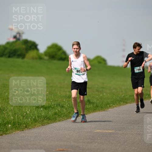 10.05.2026 - 8. Wedeler Halbmarathon Dr. Thomas Lammeyer http://msf.ph/oto/9692356 10.05.2026 11:15:43 Laufen 803, 786, 896 meine-sportfotos.de