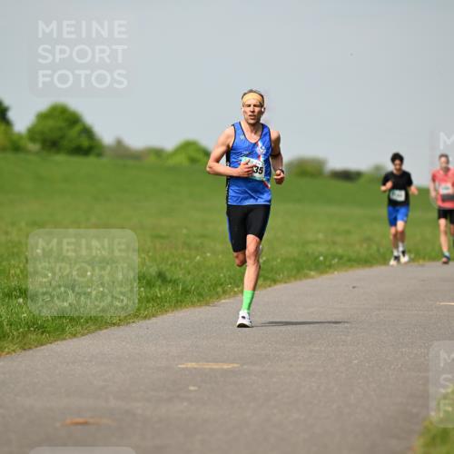 10.05.2026 - 8. Wedeler Halbmarathon Dr. Thomas Lammeyer http://msf.ph/oto/9692570 10.05.2026 11:16:01 Laufen  meine-sportfotos.de
