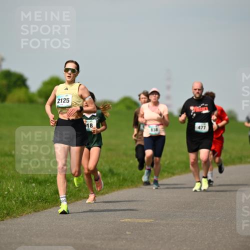 10.05.2026 - 8. Wedeler Halbmarathon Dr. Thomas Lammeyer http://msf.ph/oto/9692731 10.05.2026 11:16:19 Laufen 2125, 477 meine-sportfotos.de