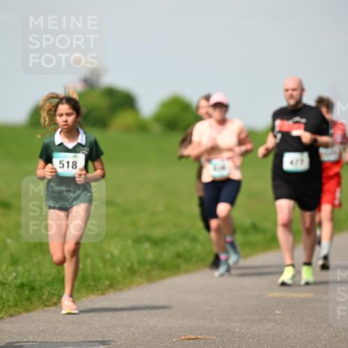 10.05.2026 - 8. Wedeler Halbmarathon Dr. Thomas Lammeyer http://msf.ph/oto/9692769 10.05.2026 11:16:22 Laufen 2125, 140, 518 meine-sportfotos.de