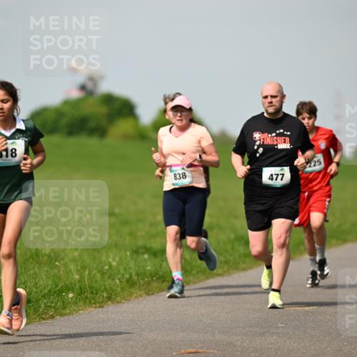10.05.2026 - 8. Wedeler Halbmarathon Dr. Thomas Lammeyer http://msf.ph/oto/9692771 10.05.2026 11:16:22 Laufen 838, 225, 477 meine-sportfotos.de