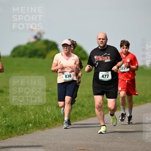 10.05.2026 - 8. Wedeler Halbmarathon Dr. Thomas Lammeyer http://msf.ph/oto/9692772 10.05.2026 11:16:23 Laufen 838, 81369, 477, 2225 meine-sportfotos.de